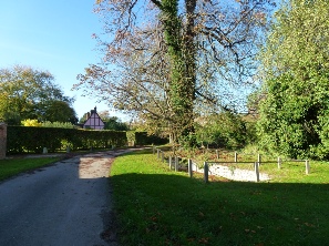 A lane in Lower Winchendon